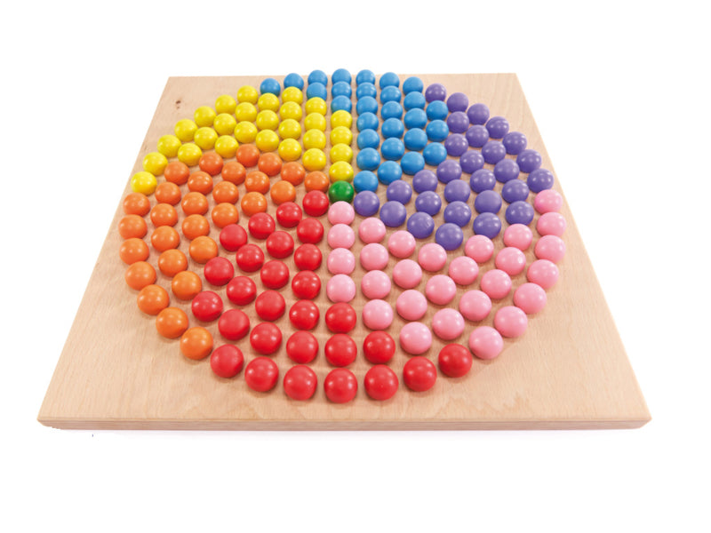Spelbord met ballen