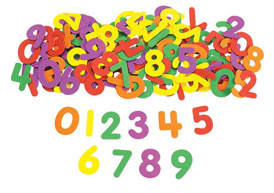 Foam cijfers 5 cm. assorti 150 stuks