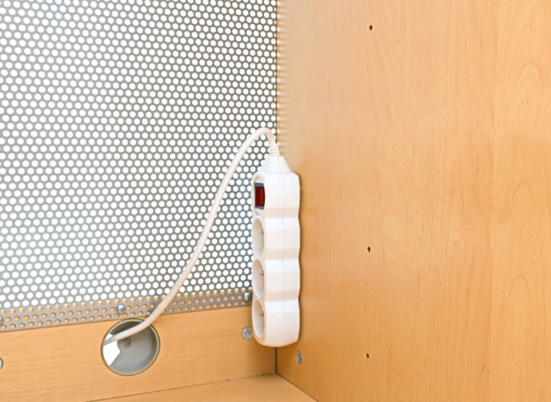 Lage kast voor het opladen van bakken