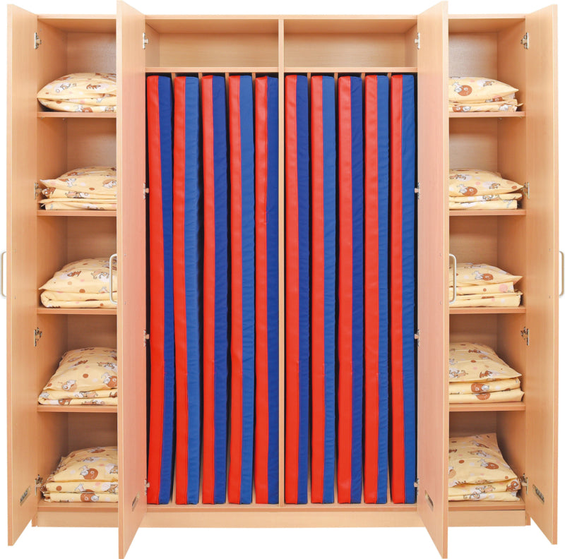 Brede kast voor matrassen en beddengoed