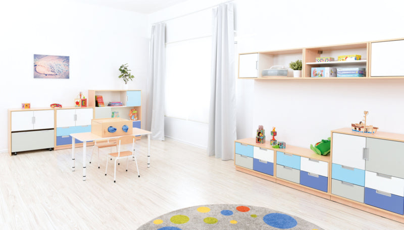 Quadro - smalle hangkast met plank