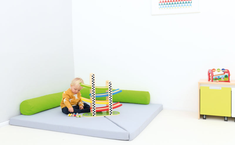 Lichtgroene rollen - vlamvertragend stof